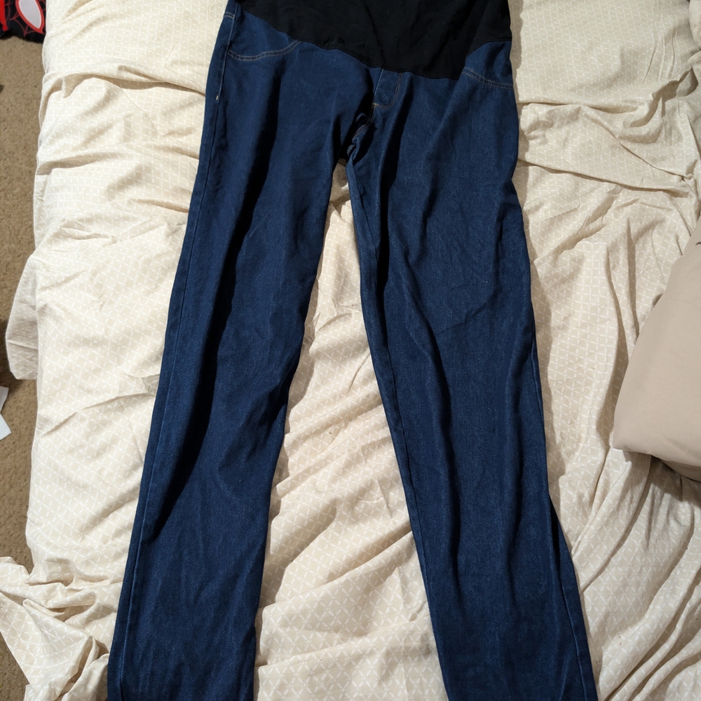 Serra Black and Blue Apparel